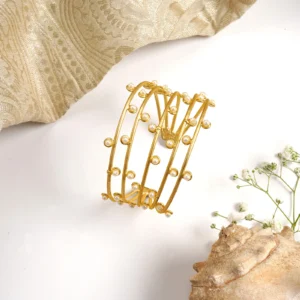 Tista Layered pearl Bracelet